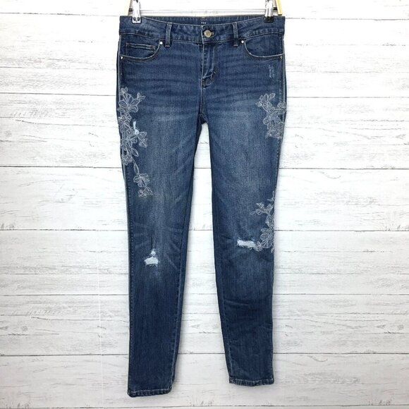 WHBM Women's Jeans The Skinny Embroidered Distressed size 2 length 30" - Picture 1 of 10